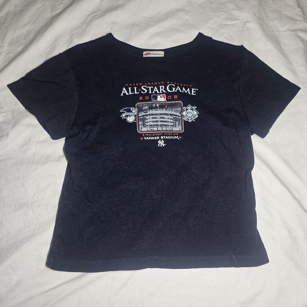 Vintage y2k 2008 baseball sporty baby tee